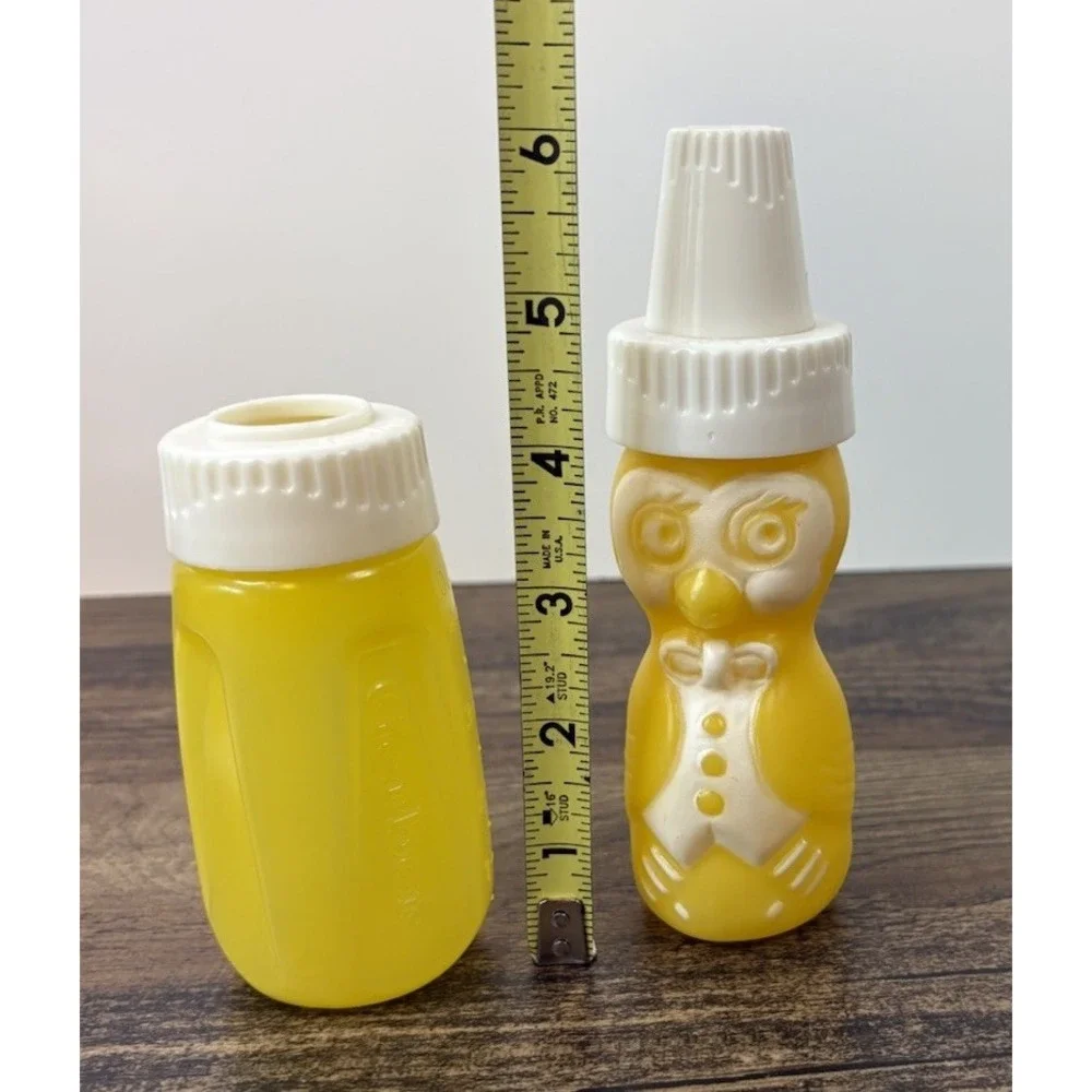 Vintage Lot Of 2 Gerber Plastic Baby Bottle Set Yellow Owl One Lid